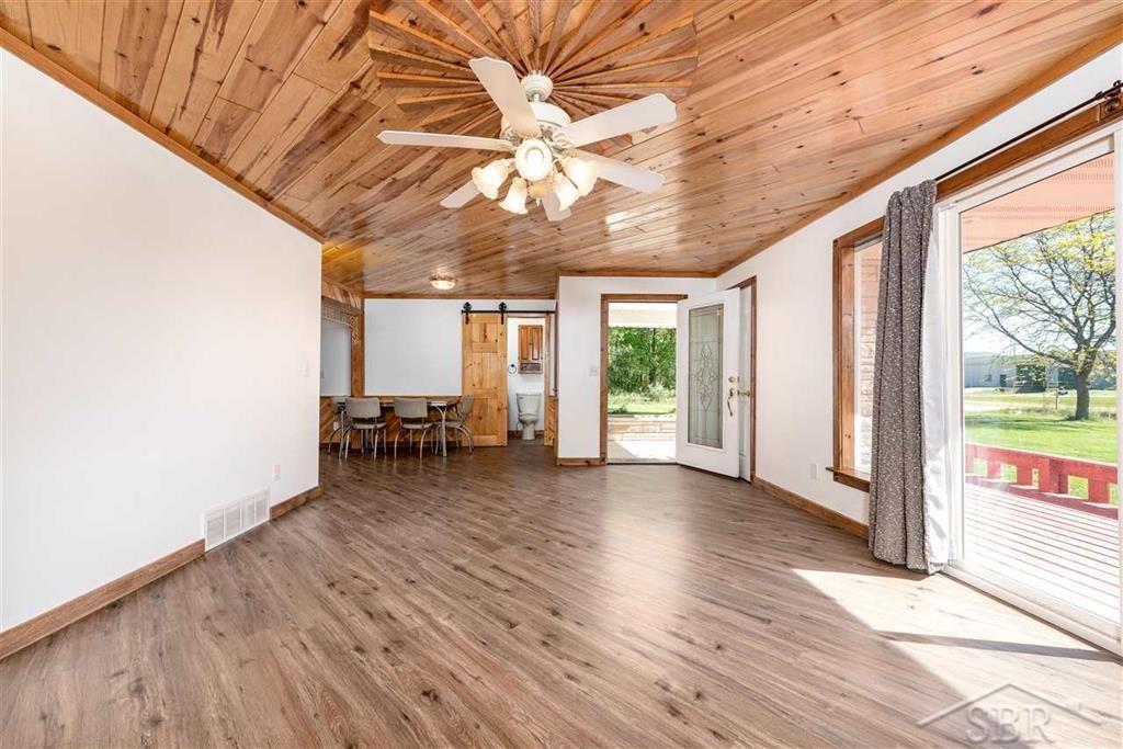 2832 McCulloch Road Gladwin, MI 48624 - Photo 8 of 43