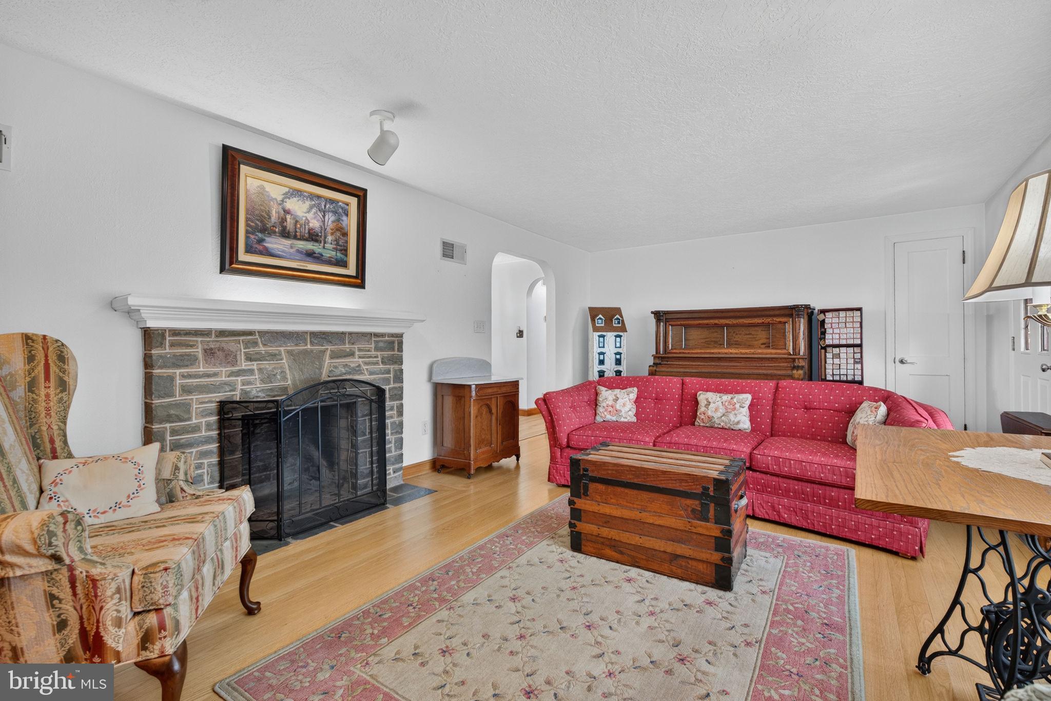 2274 Maple Road York, PA 17408 - Photo 6 of 37 Gallery Image 6