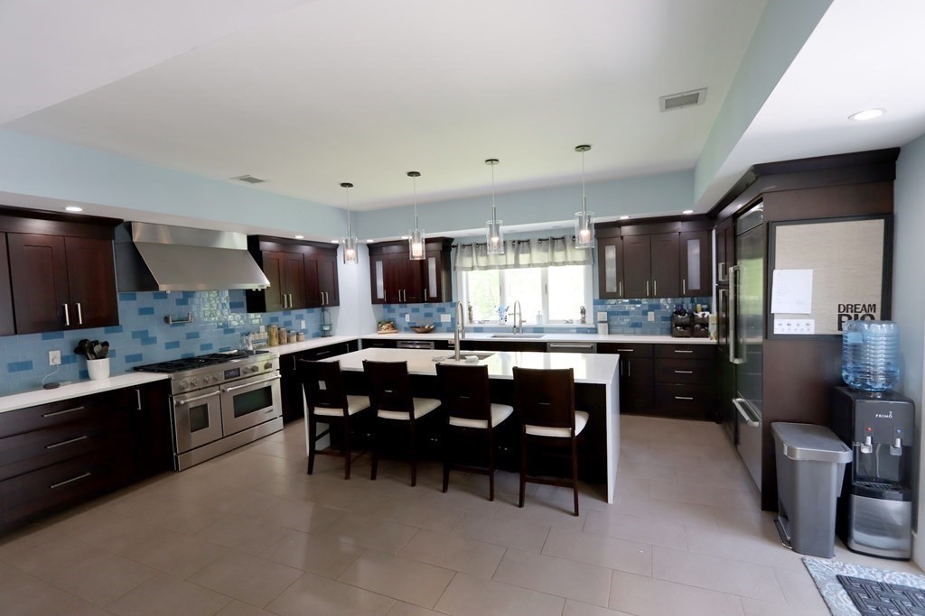 26 Chamberlain Road Chelmsford, MA 01824 - Photo 5 of 35