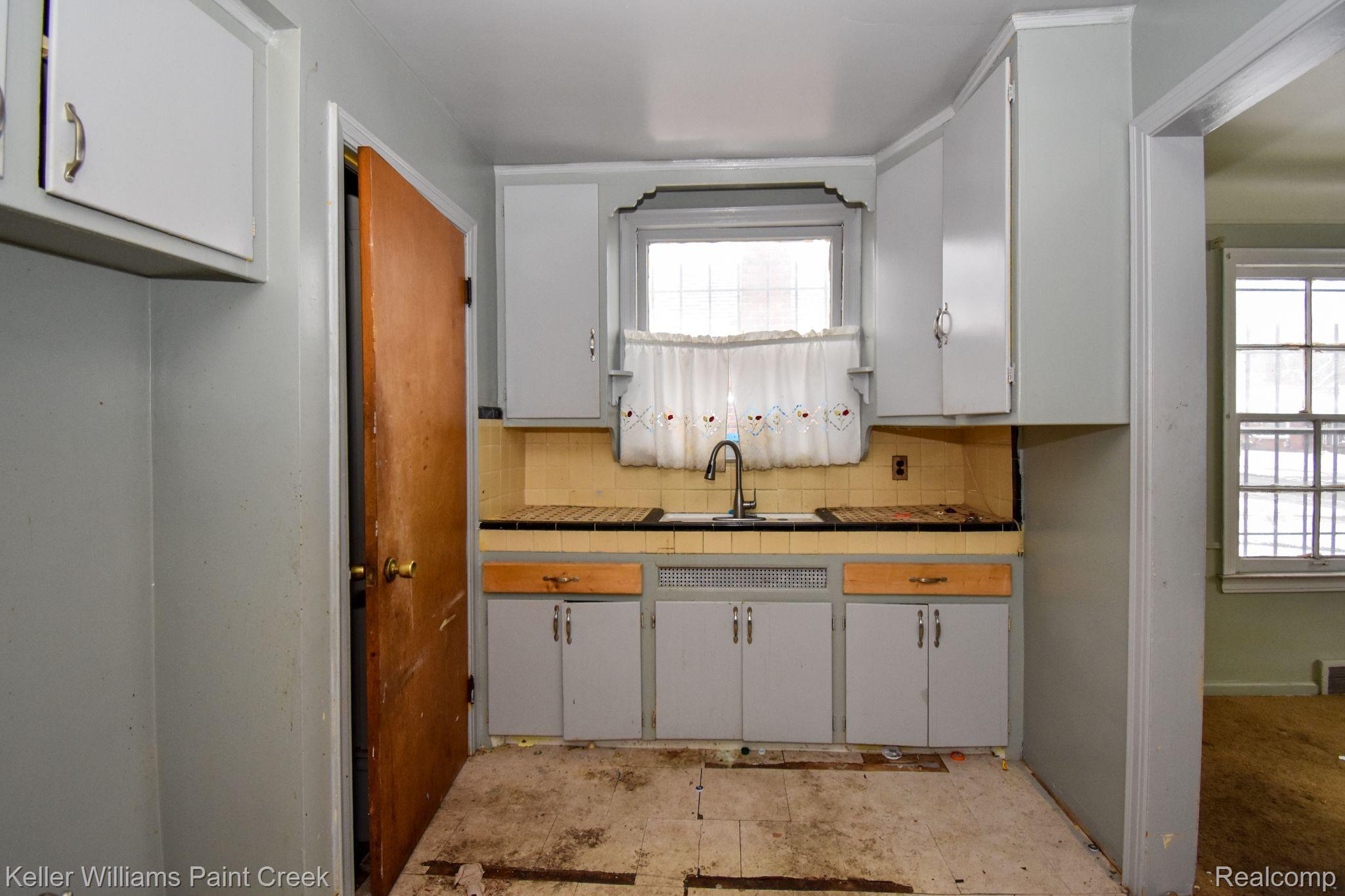 17630 Huntington Road Detroit, MI 48219 - Photo 14 of 35 Gallery Image 14