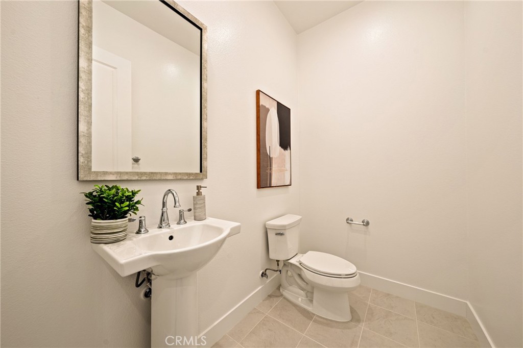 12060 Red Hawk Lane Porter Ranch, CA 91326 - Photo 35 of 48