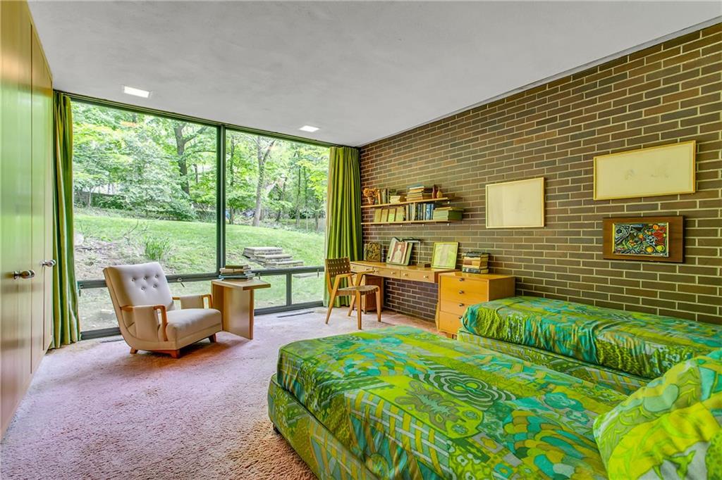 40 Woodland Road Pittsburgh, PA 15232 - Photo 18 of 25 Gallery Image 18