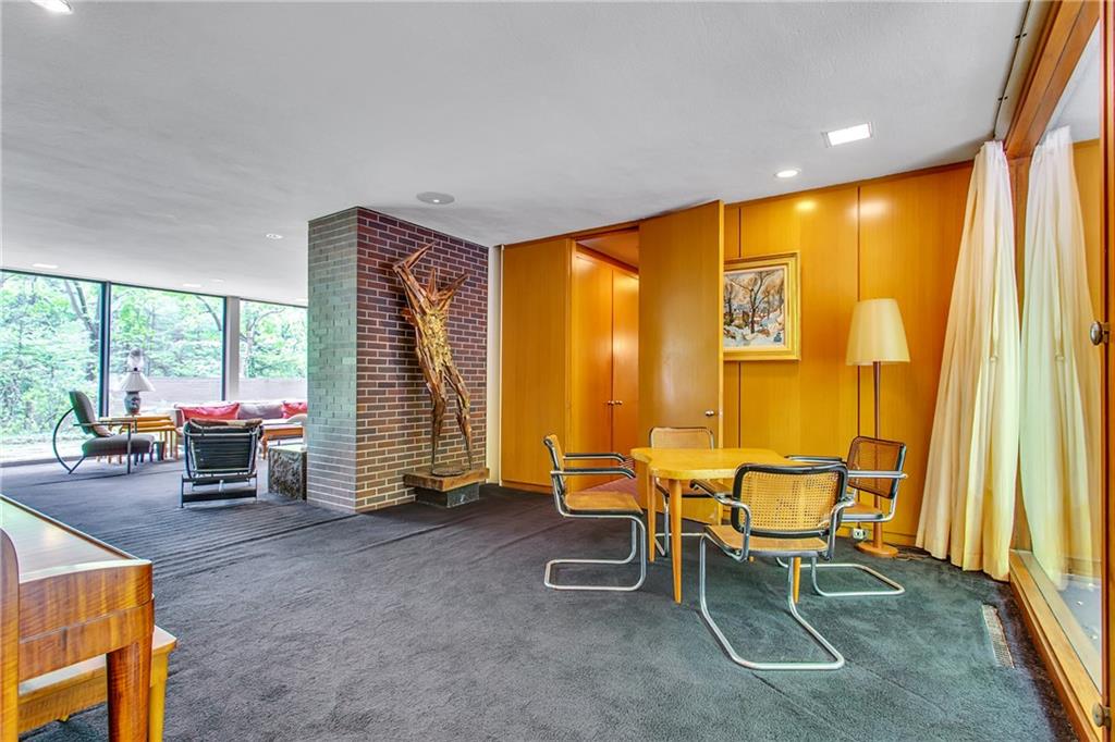 40 Woodland Road Pittsburgh, PA 15232 - Photo 3 of 25 Gallery Image 3