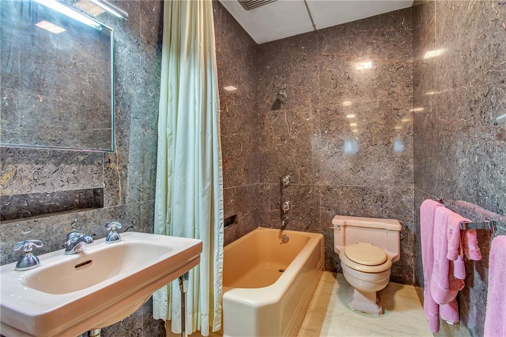 40 Woodland Road Pittsburgh, PA 15232 - Photo 21 of 25 Gallery Image 21