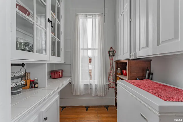 $225,000 | 914 Peoria Street, Lincoln, IL 62656