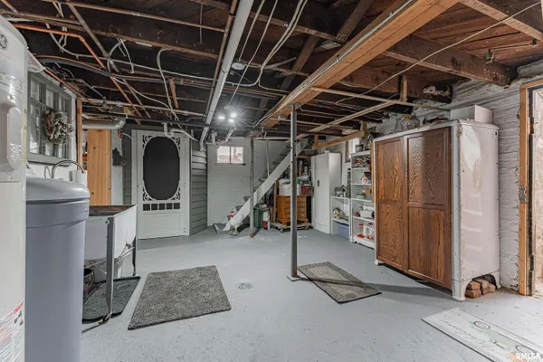 $225,000 | 914 Peoria Street, Lincoln, IL 62656
