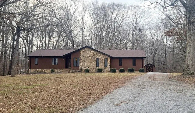 $472,000 | 3566 Thomasville Road, Chapmansboro, TN 37035