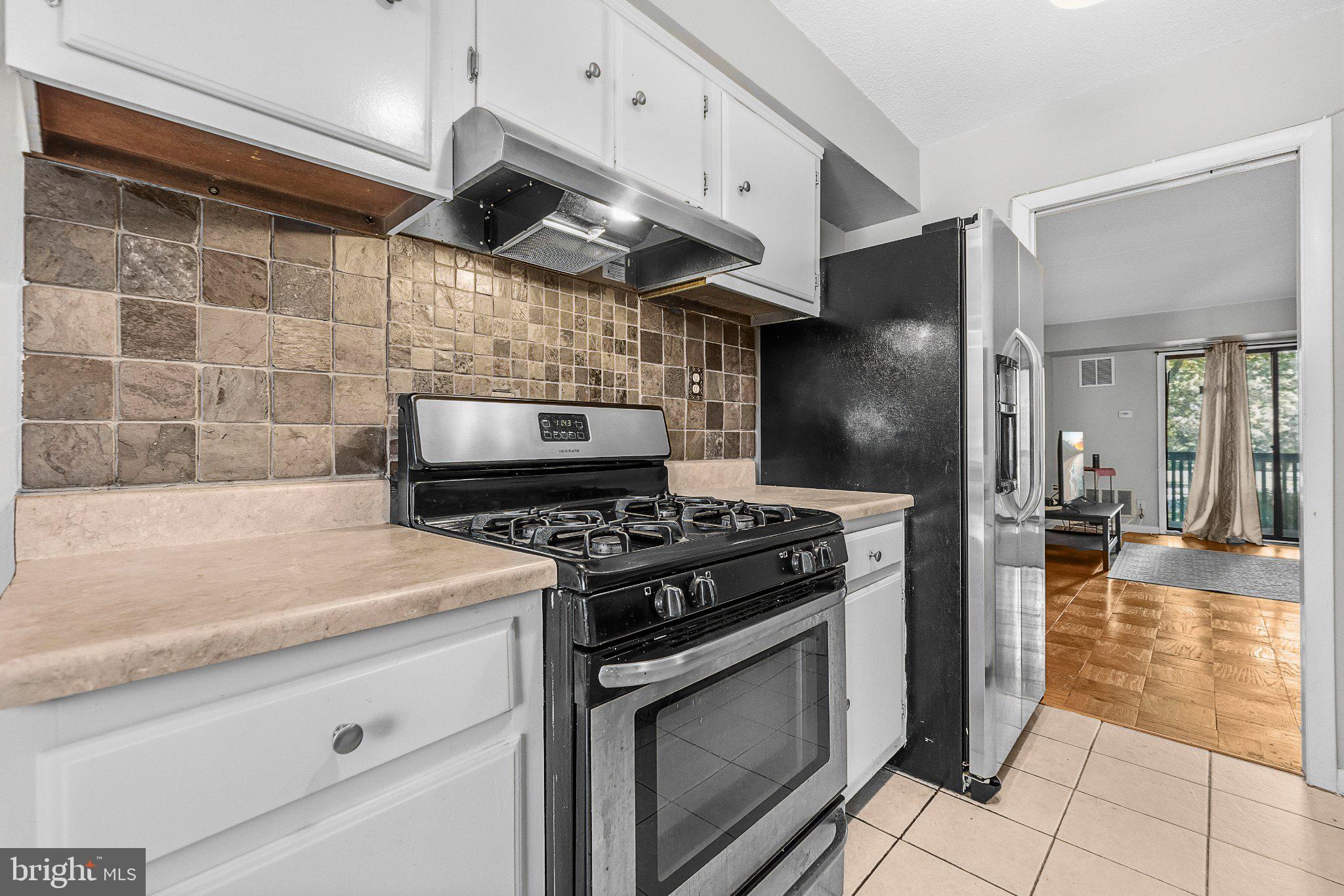5237 West Running Brook Road, Unit 202 Columbia, MD 21044 - Photo 8 of 26 Gallery Image 8