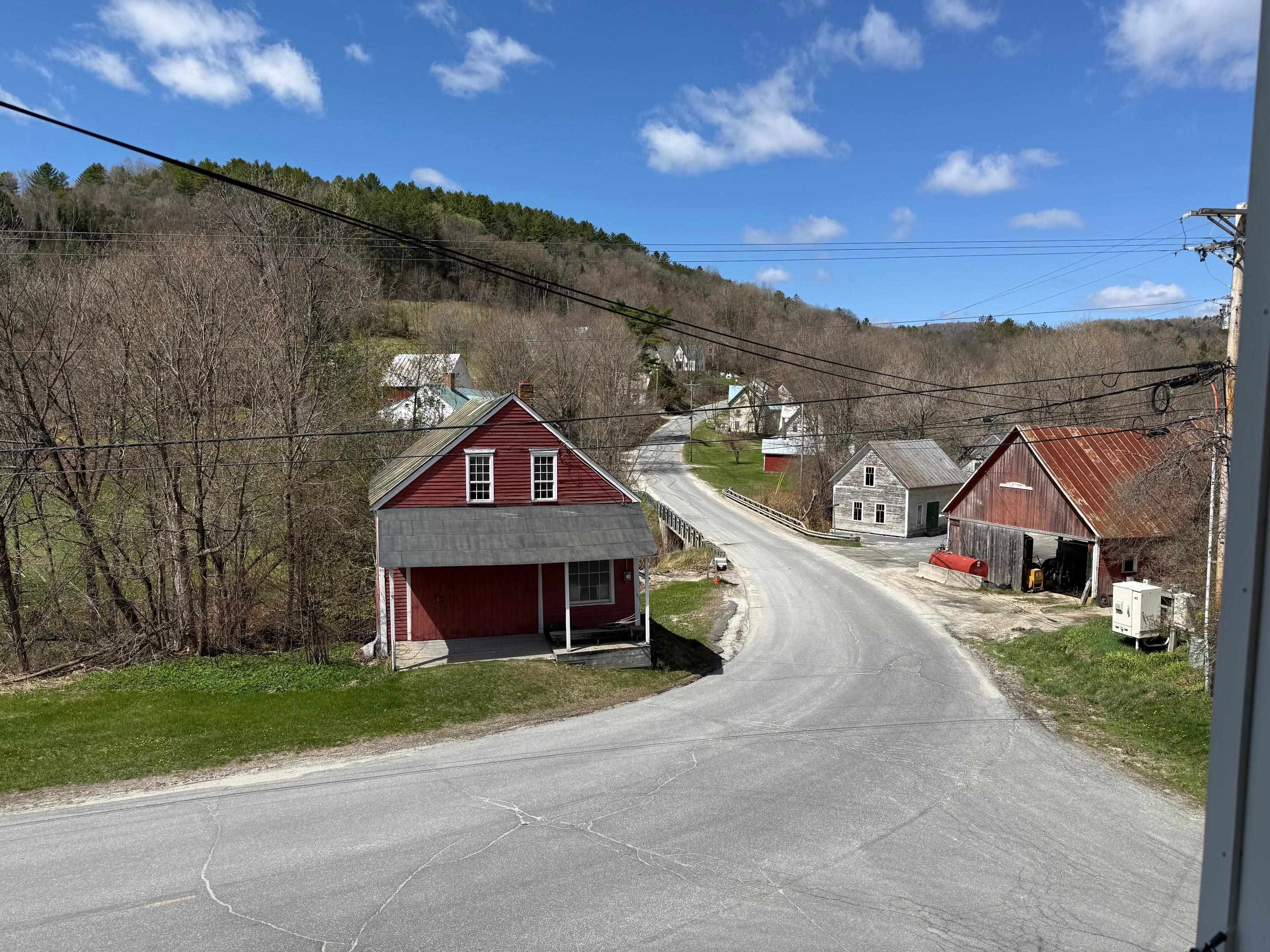 374 Corinth-topsham Road Topsham, VT 05076 - Photo 6 of 24