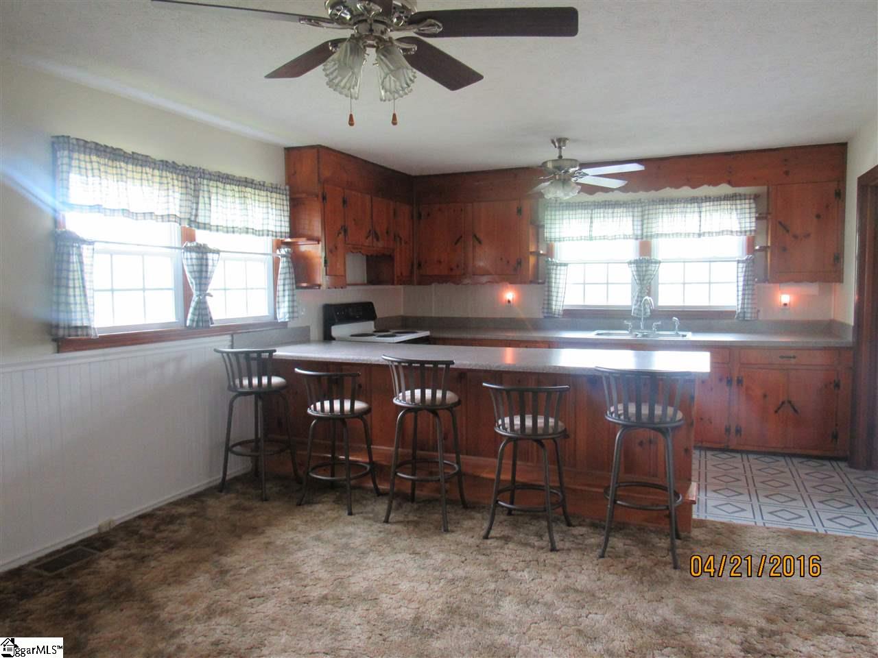 410 South Fishtrap Road Greenville, SC 29611 - Photo 8 of 14 Gallery Image 8