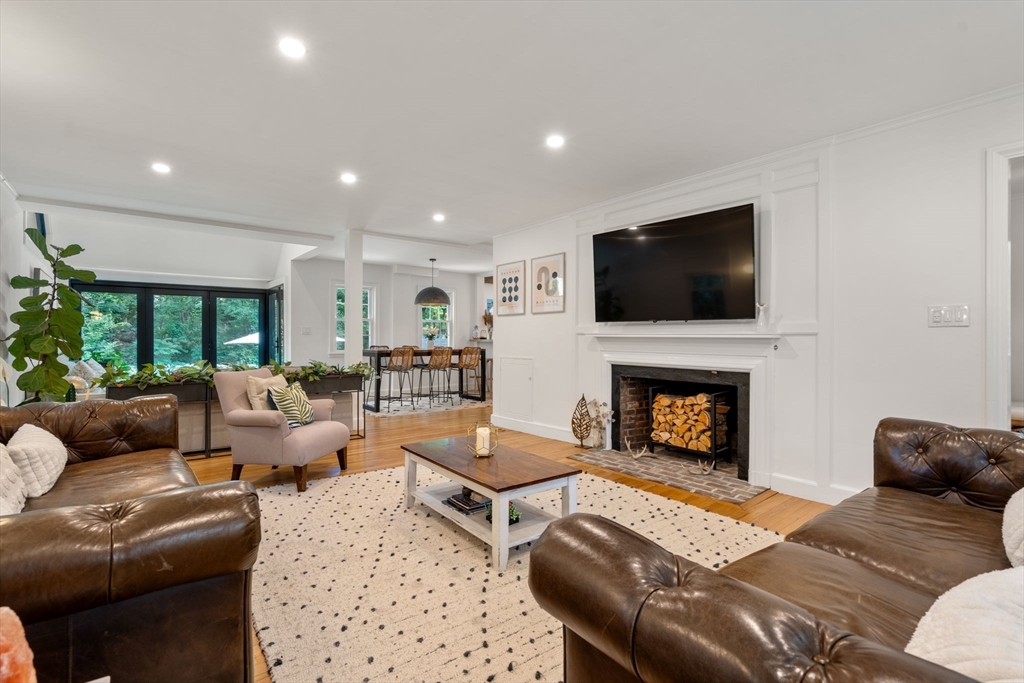 235 Woodland Road Brookline, MA 02467 - Photo 3 of 35 Gallery Image 3