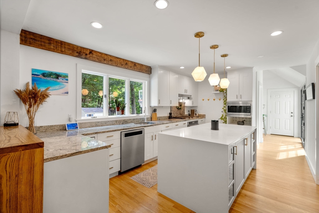 235 Woodland Road Brookline, MA 02467 - Photo 8 of 35 Gallery Image 8