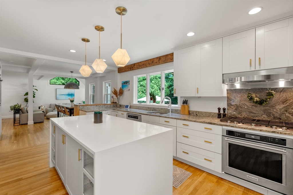 235 Woodland Road Brookline, MA 02467 - Photo 10 of 35 Gallery Image 10