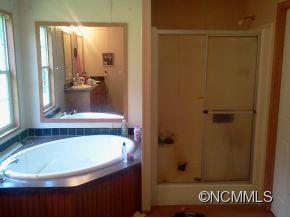 2111 Thickety Road Clyde, NC 28721 - Photo 8 of 15