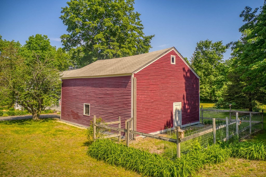 145 Center Road Shirley, MA 01464 - Photo 5 of 7
