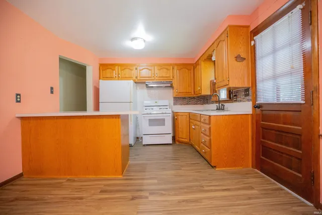 $224,900 | 3170 Lake Drive, Evansville, IN 47711