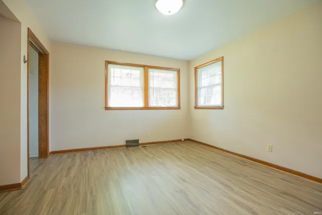 $224,900 | 3170 Lake Drive, Evansville, IN 47711