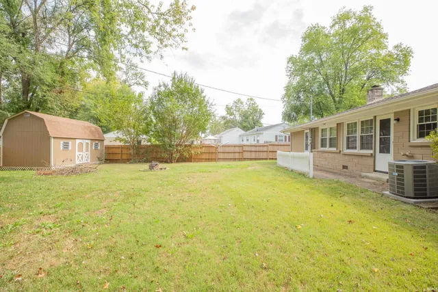 $224,900 | 3170 Lake Drive, Evansville, IN 47711