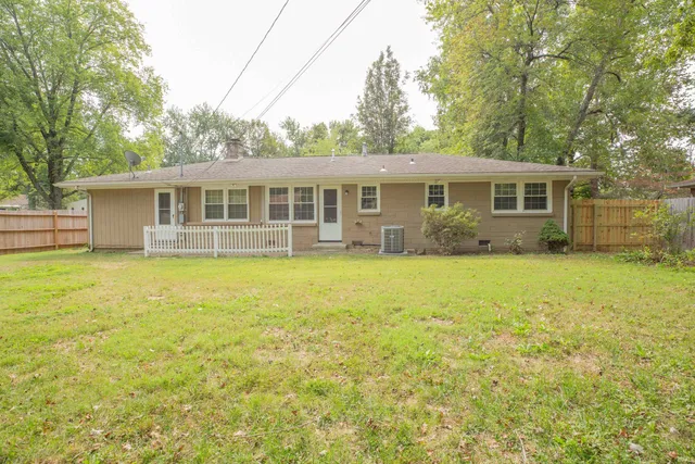 $224,900 | 3170 Lake Drive, Evansville, IN 47711