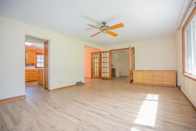 $224,900 | 3170 Lake Drive, Evansville, IN 47711