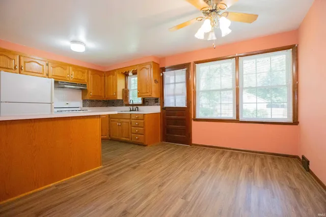 $224,900 | 3170 Lake Drive, Evansville, IN 47711