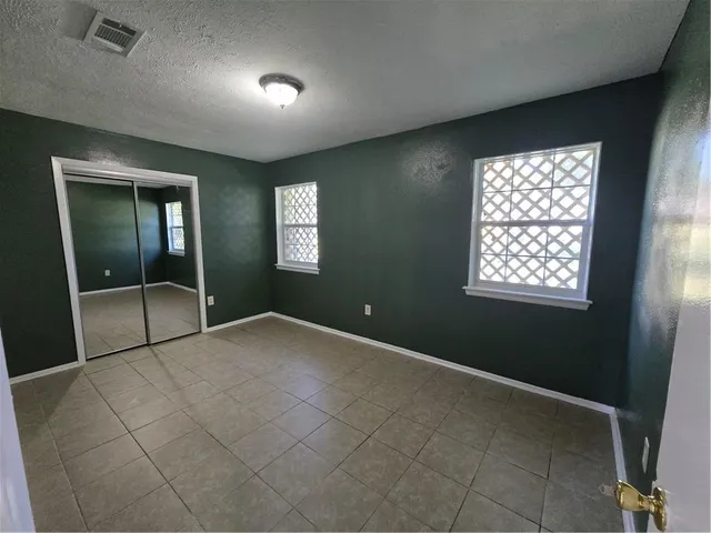 $1,400 | Undisclosed Address, St. Rose, LA 70087