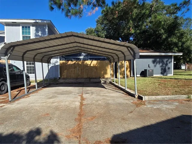 $1,400 | Undisclosed Address, St. Rose, LA 70087