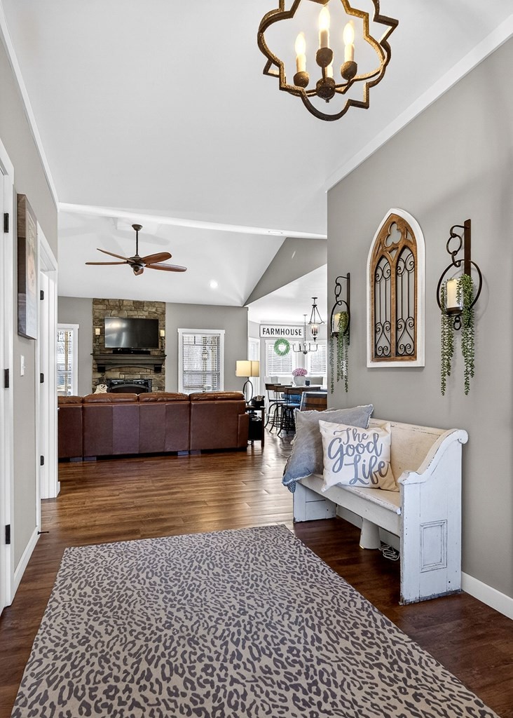 6081 Buck Mountain Road Cookeville, TN 38506 - Photo 4 of 71 a living room with furniture and a flat screen tv