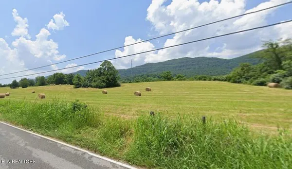 $359,000 | 2702 Old Highway 63, Speedwell, TN 37870