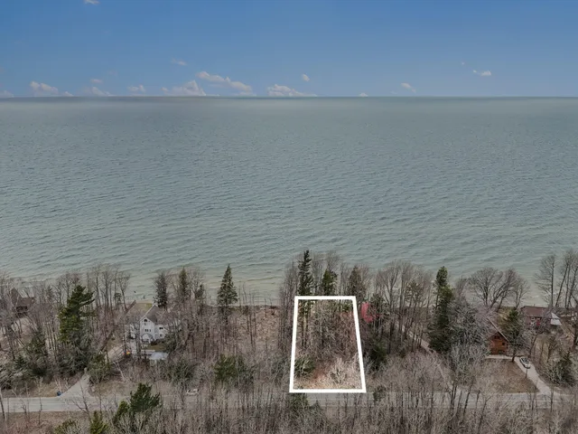 $179,000 | Lot 10 West Fox Farm Road, Manistee, MI 49660