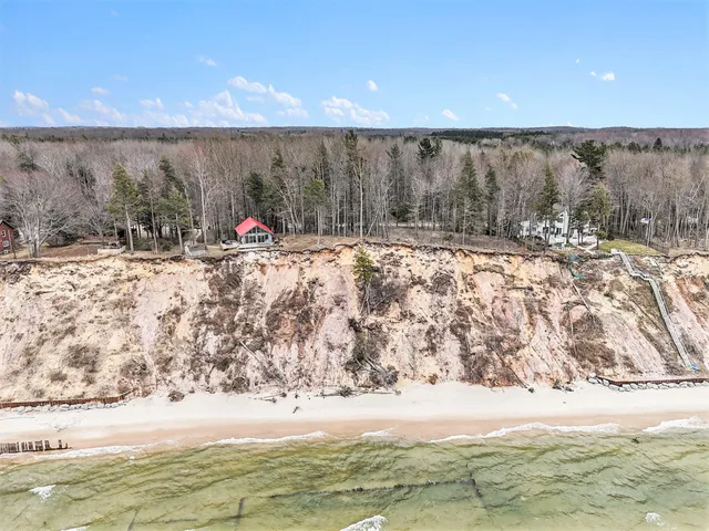 $179,000 | Lot 10 West Fox Farm Road, Manistee, MI 49660