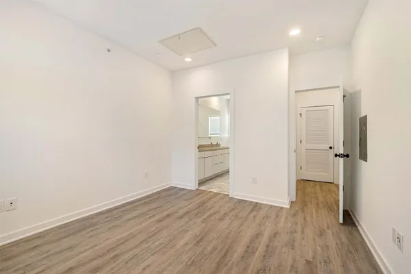 $1,665 | 5924 South Congress Avenue, Unit 103, Austin, TX 78745
