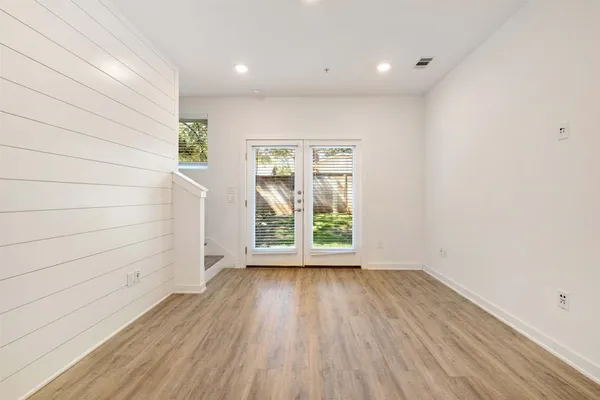$1,665 | 5924 South Congress Avenue, Unit 103, Austin, TX 78745
