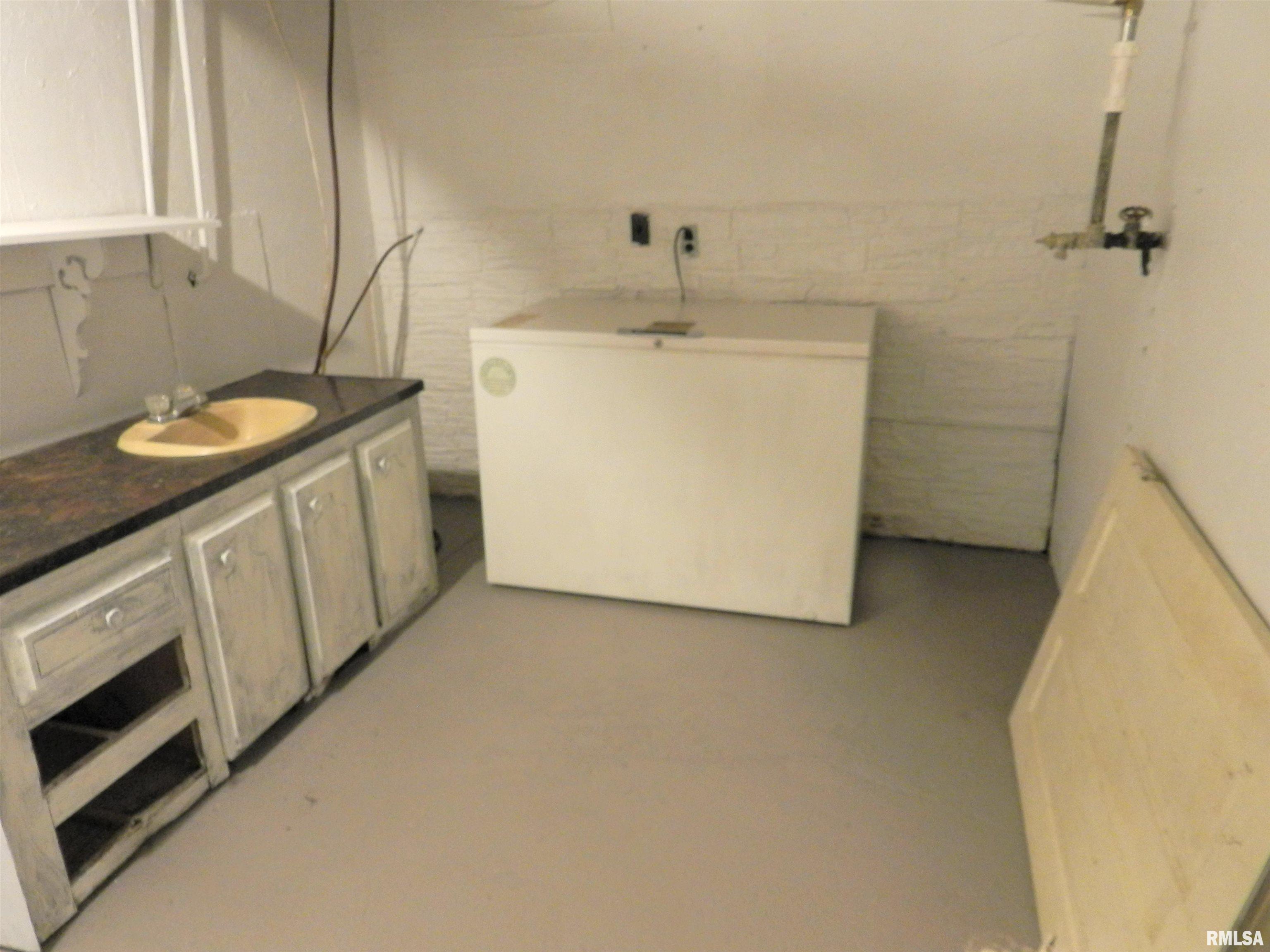 316 Williams Street Rosiclare, IL 62982 - Photo 23 of 42