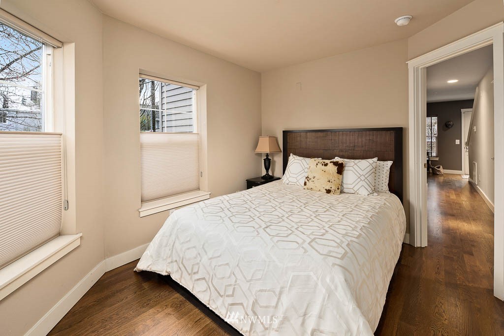 202 24th Avenue East, Unit 6 Seattle, WA 98112 - Photo 17 of 22