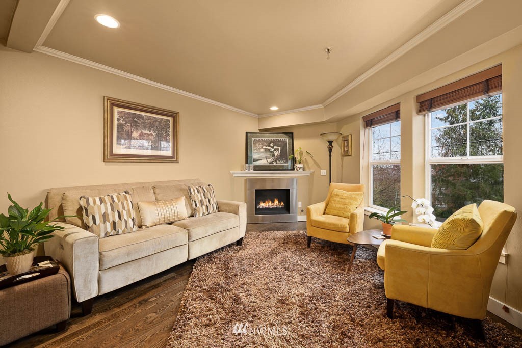 202 24th Avenue East, Unit 6 Seattle, WA 98112 - Photo 7 of 22