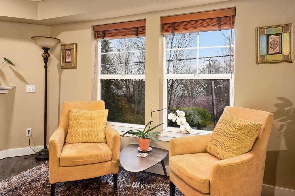 202 24th Avenue East, Unit 6 Seattle, WA 98112 - Photo 8 of 22