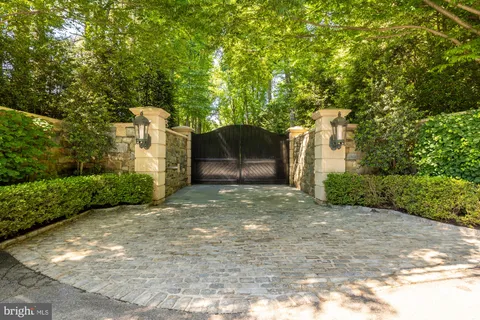$24,900,000 | 11900 River Road, Potomac, MD 20854