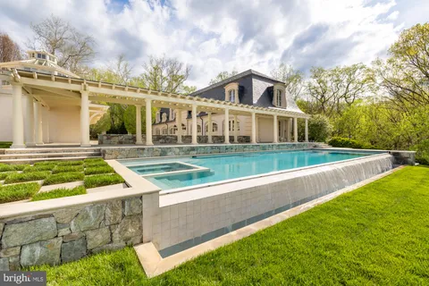 a bathroom with a sink and toilet