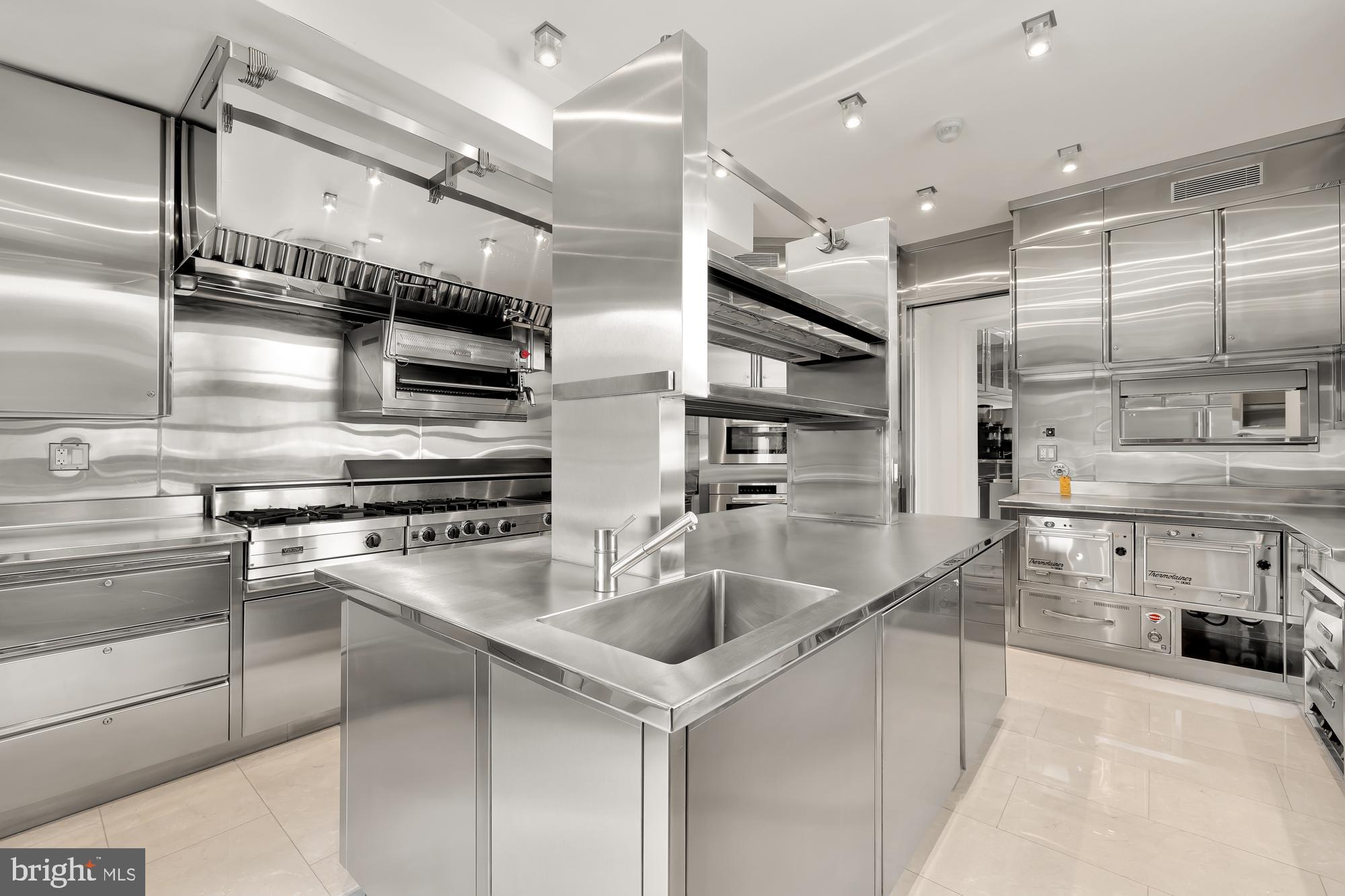 11900 River Road Potomac, MD 20854 - Photo 50 of 108