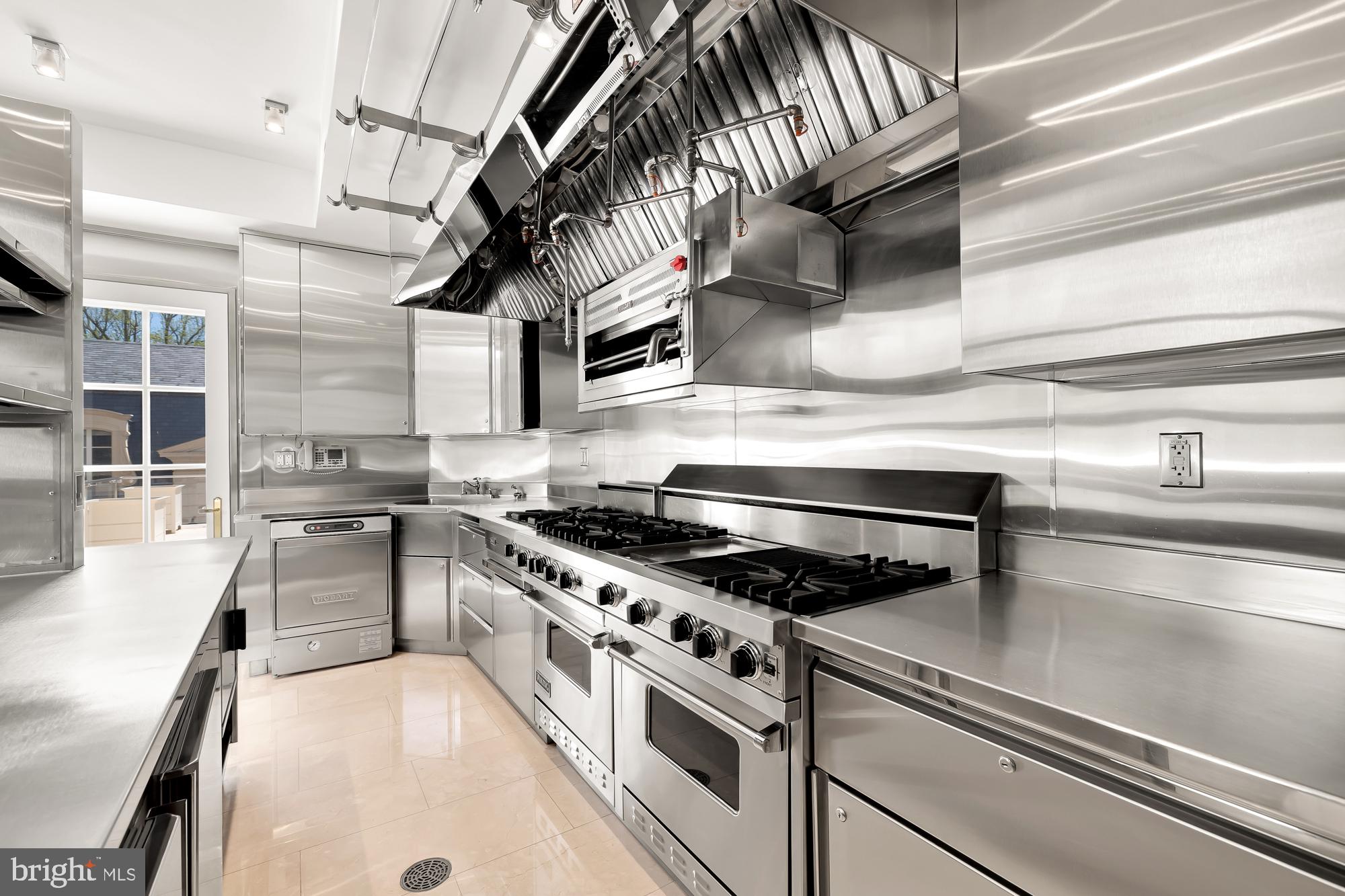 11900 River Road Potomac, MD 20854 - Photo 51 of 108