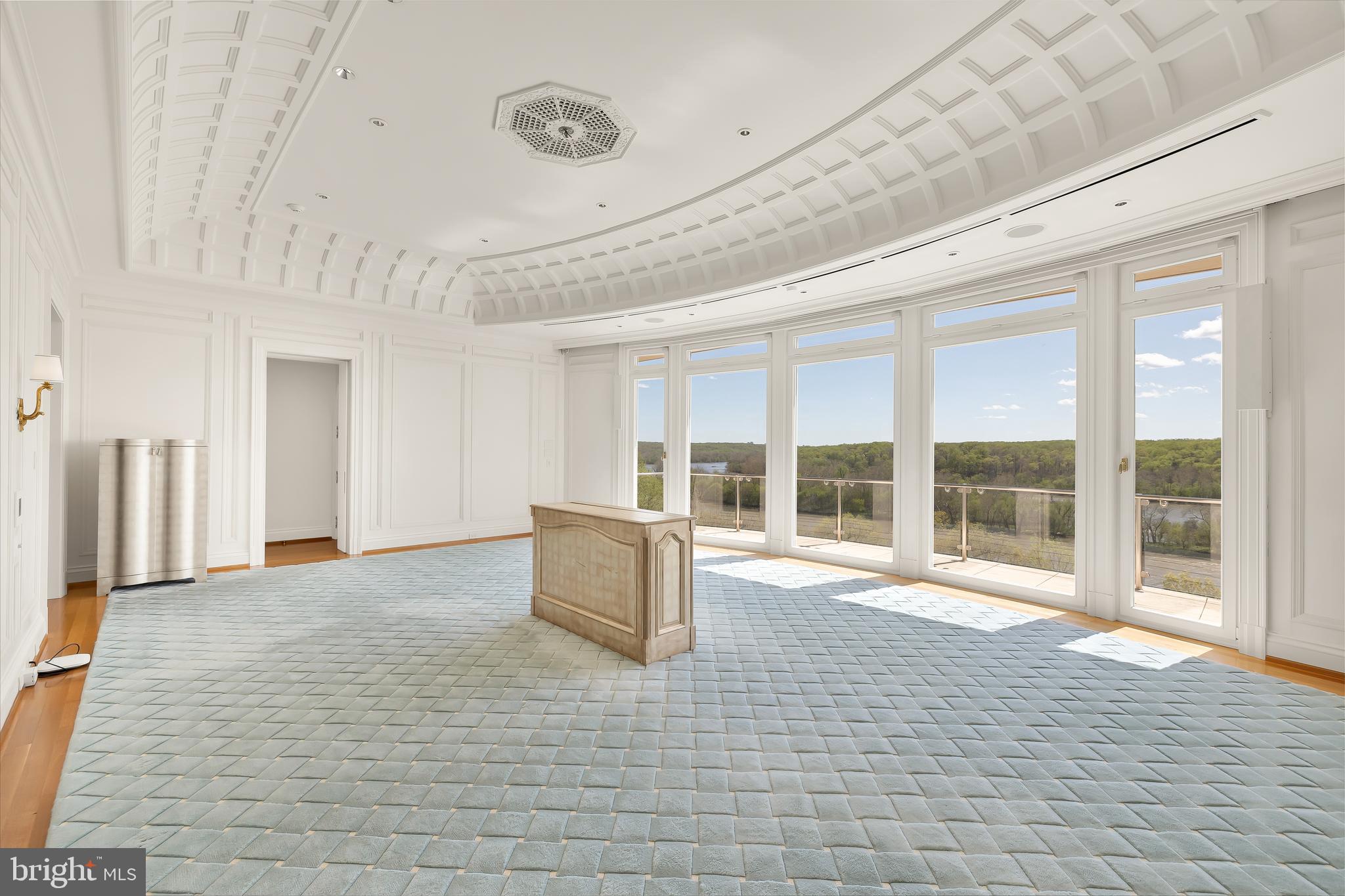 11900 River Road Potomac, MD 20854 - Photo 63 of 108 Primary Suite