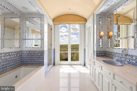 $24,900,000 | 11900 River Road, Potomac, MD 20854