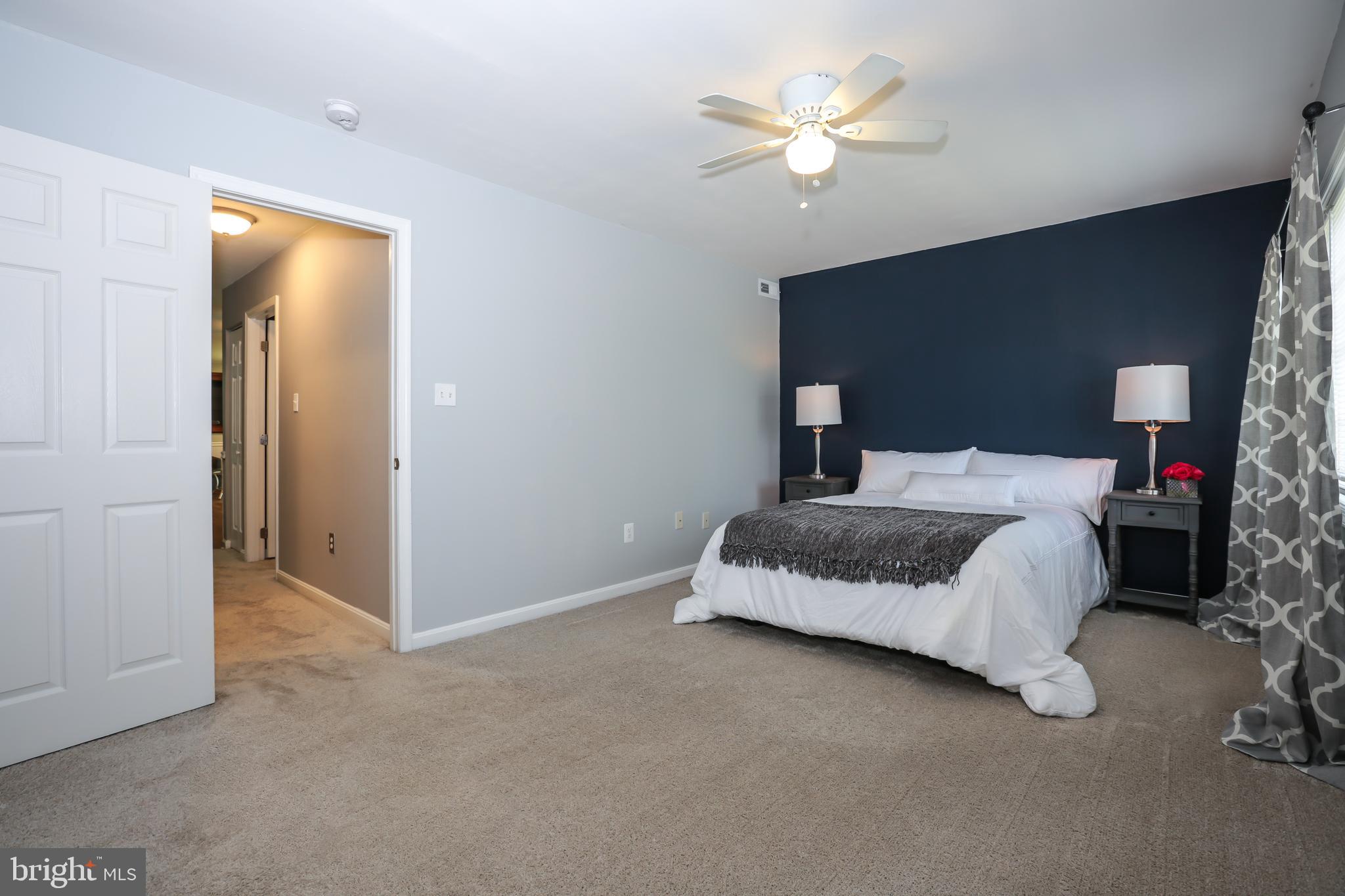 635 Waterloo Road, Unit 233 Warrenton, VA 20186 - Photo 15 of 19 Spacious Owner's Suite with Large Closets