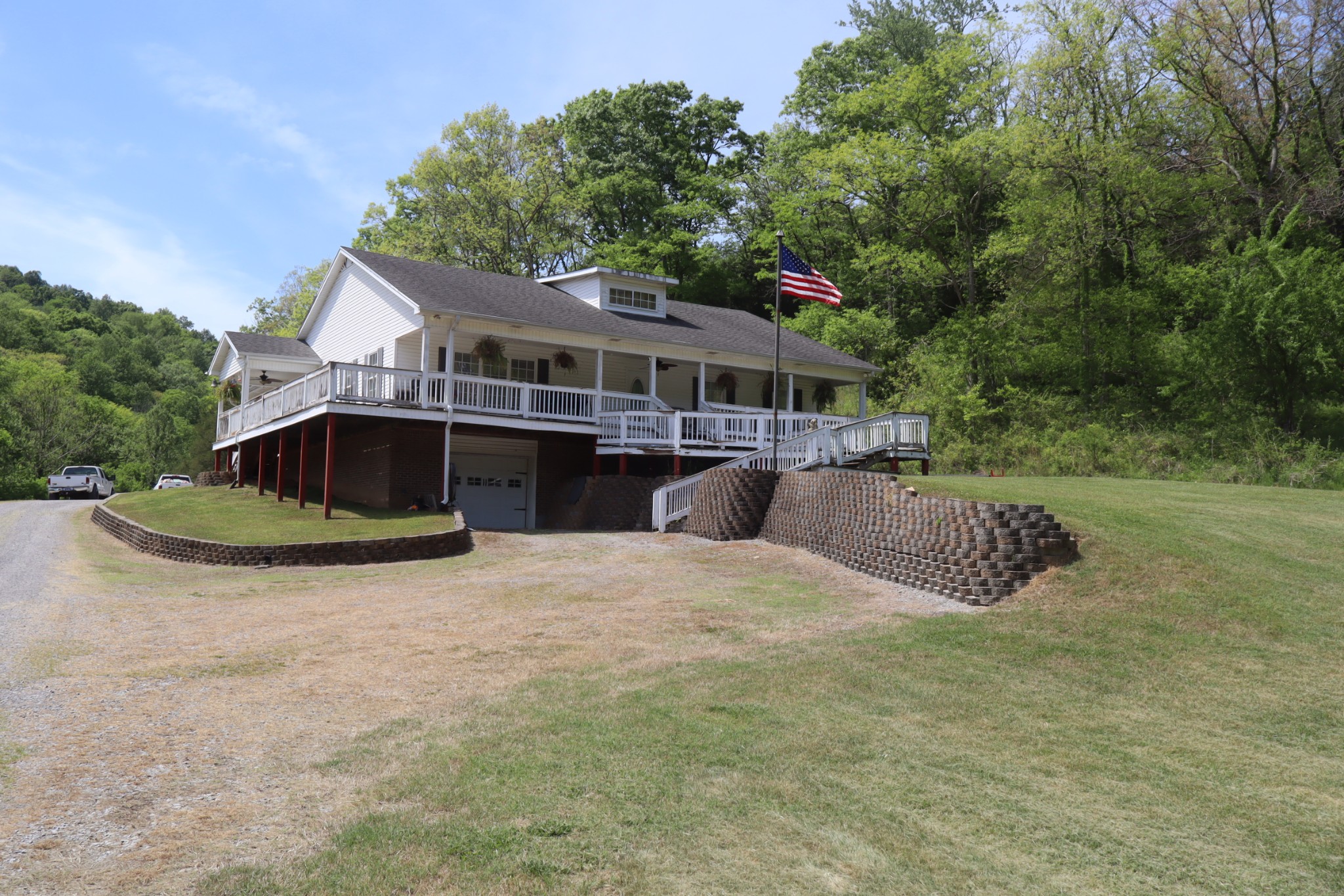 341 Pumpkin Hollow Road Liberty, TN 37095 - Photo 3 of 59