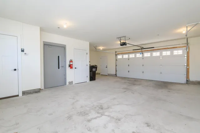 $2,600 | 206 Grand Avenue, Unit 1, Mukwonago, WI 53149