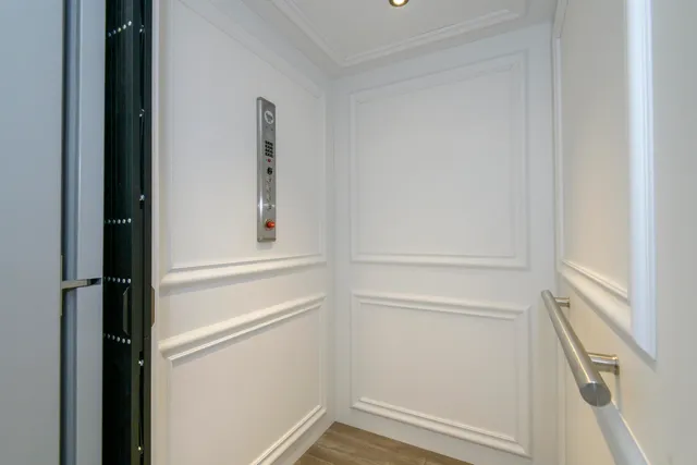 $2,600 | 206 Grand Avenue, Unit 1, Mukwonago, WI 53149