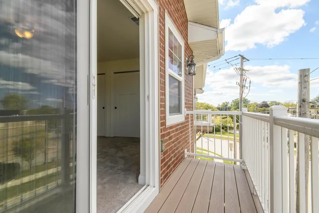 $2,600 | 206 Grand Avenue, Unit 1, Mukwonago, WI 53149