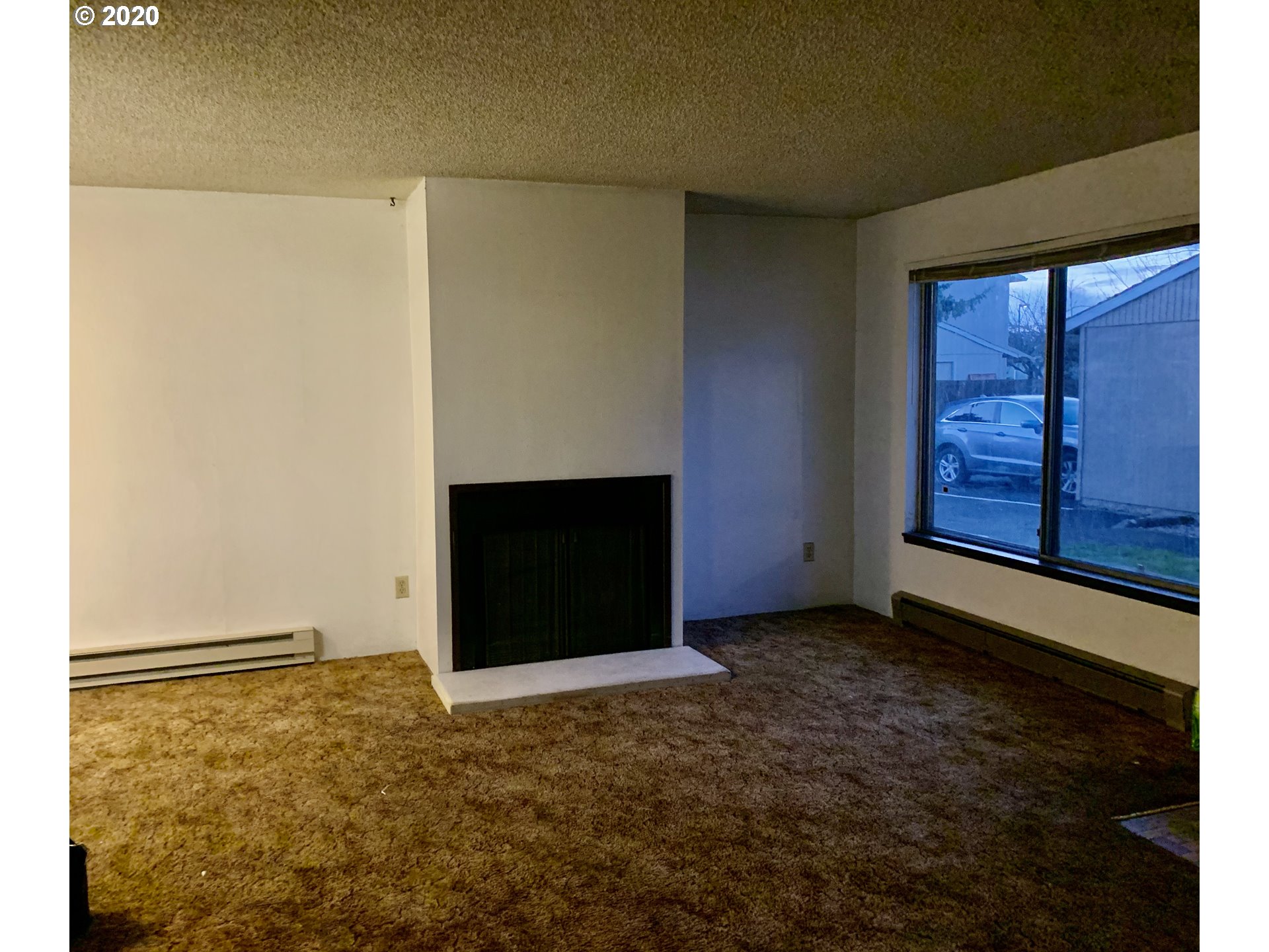 255 Southeast 3rd Avenue Canby, OR 97013 - Photo 2 of 7