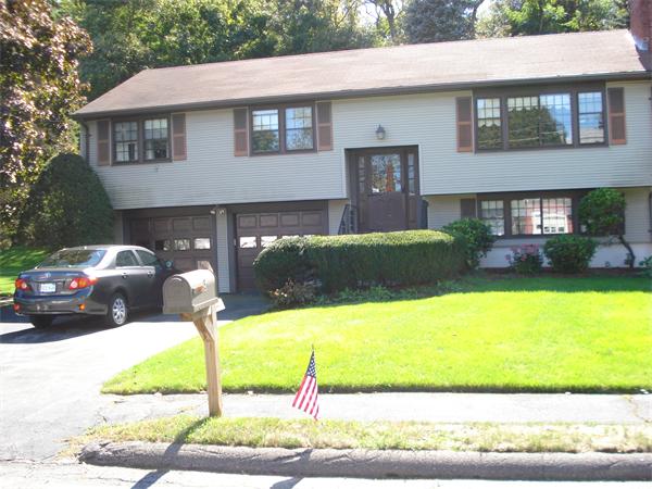 5 Canterbury Road Woburn, MA 01801 - Photo 1 of 6 Gallery Image 1